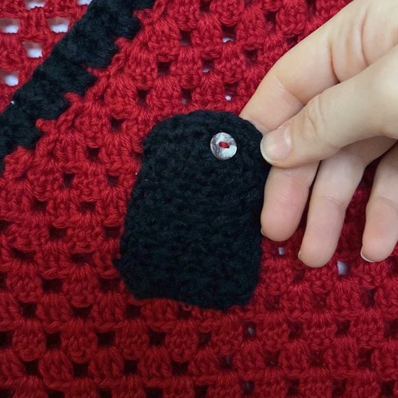 Handmade Crochet Vest Women M/L Red Black Granny Cottagecore Colour-Block Cozy - Picture 5 of 12